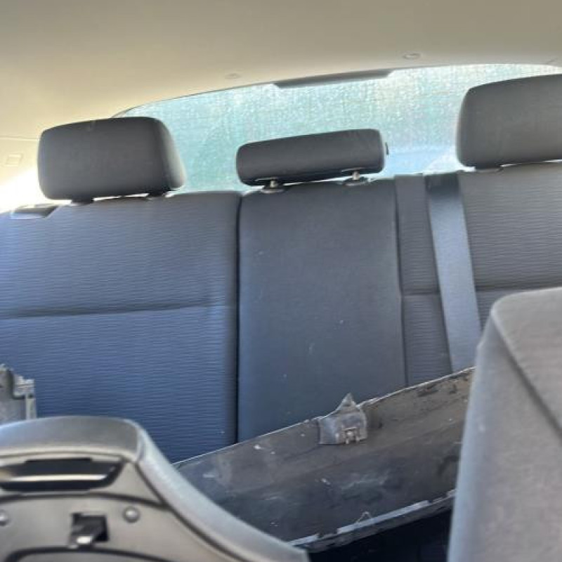 Poignee porte arriere droit BMW SERIE 1 E87 Photo n°9