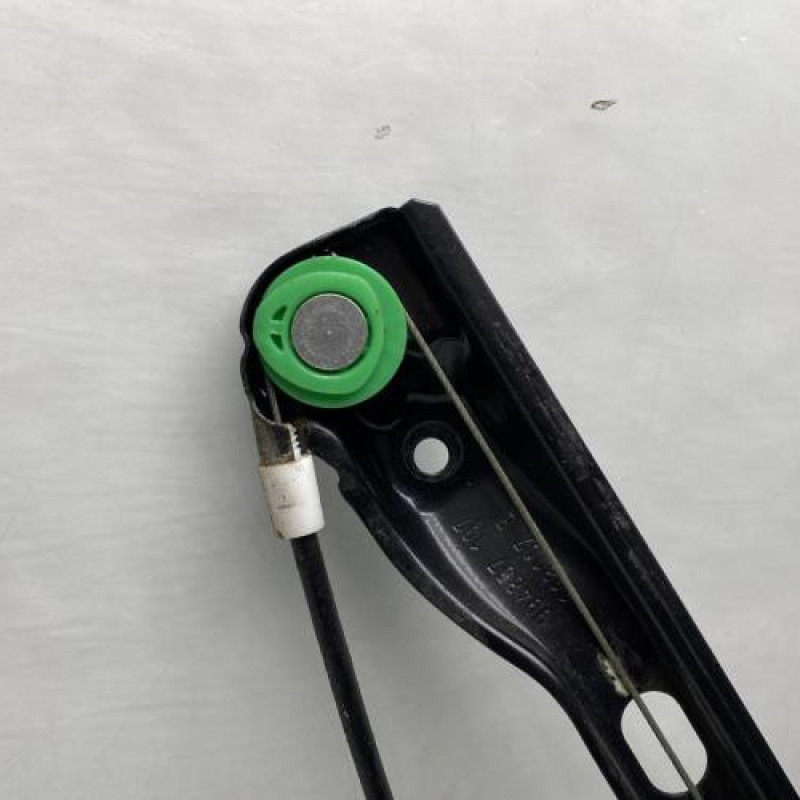 Leve vitre electrique arriere gauche VOLKSWAGEN GOLF 5 Photo n°3