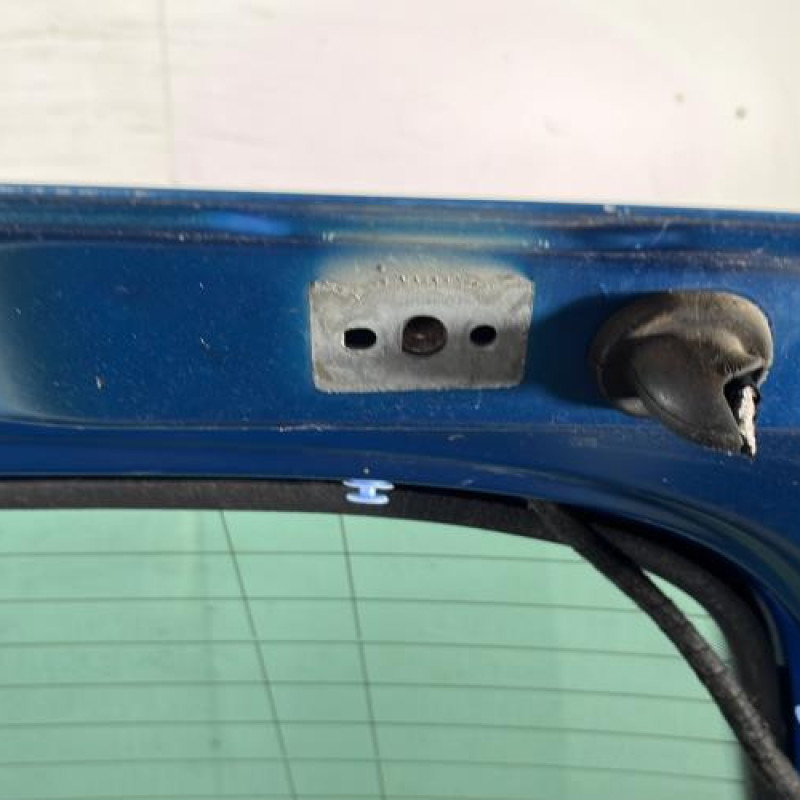 Malle/Hayon arriere PEUGEOT 207 Photo n°8