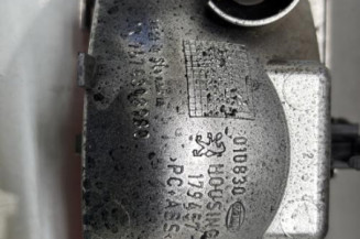 Anti brouillard arriere PEUGEOT 208 1