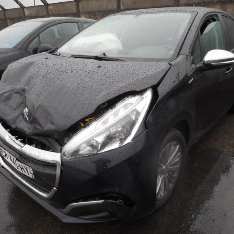 Anti brouillard arriere PEUGEOT 208 1 Photo n°7