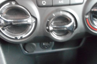 Anti brouillard arriere PEUGEOT 208 1