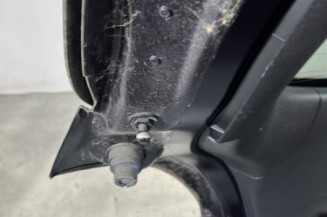 Malle/Hayon arriere PEUGEOT 208 1