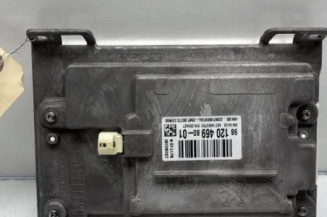 Ecran GPS PEUGEOT 208 1