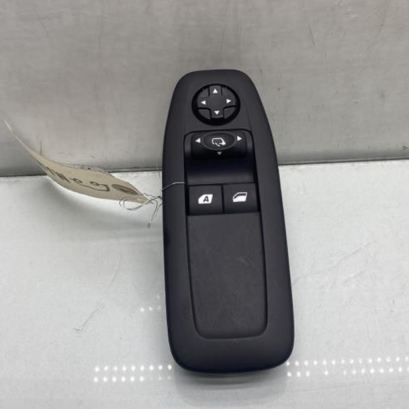 Interrupteur de leve vitre avant gauche PEUGEOT 208 1 Photo n°1