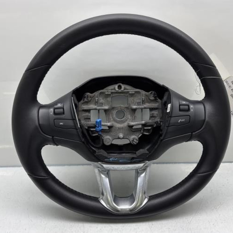 Volant PEUGEOT 208 1 Photo n°1