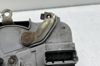 Serrure avant droit PEUGEOT 406