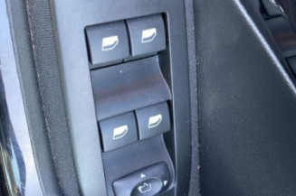 Autoradio d'origine PEUGEOT 208 1