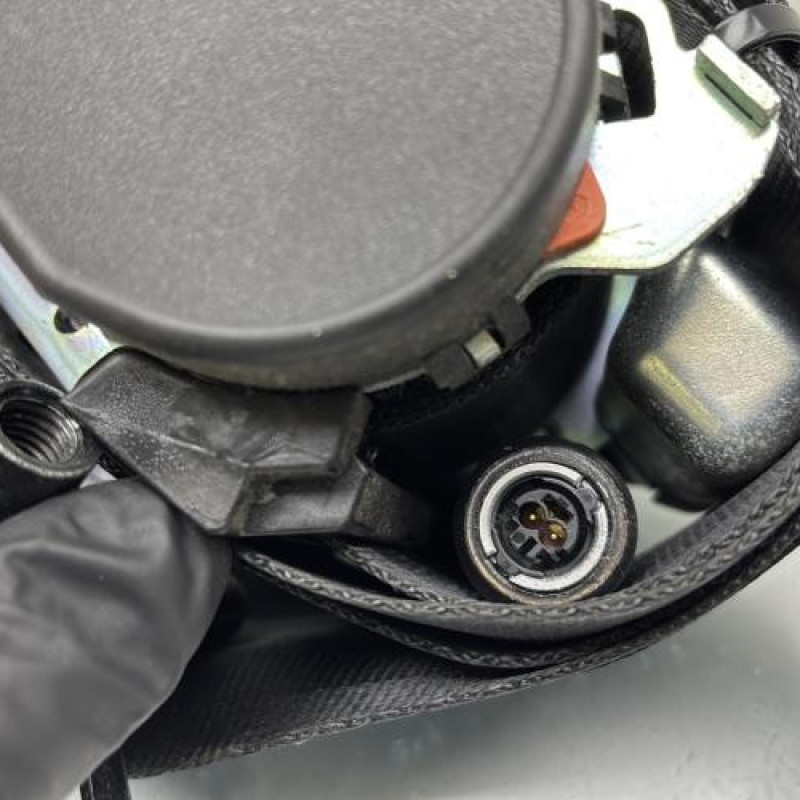 Pretensionneur de ceinture avant gauche PEUGEOT 208 1 Photo n°3