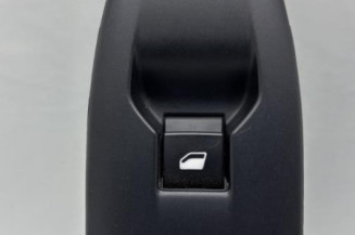 Interrupteur de leve vitre avant droit PEUGEOT 208 1