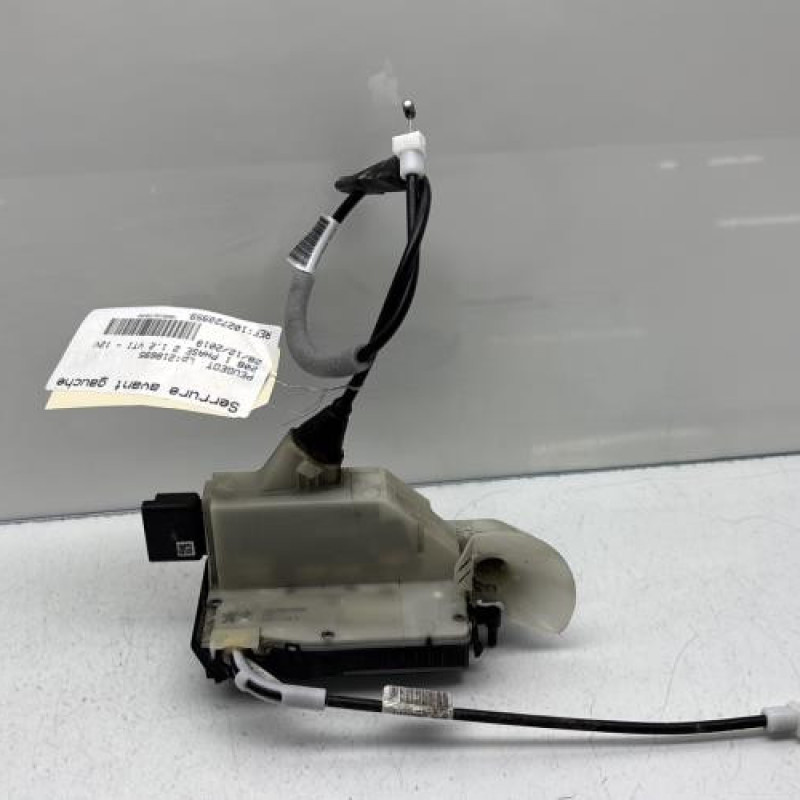 Serrure avant gauche PEUGEOT 208 1 Photo n°1