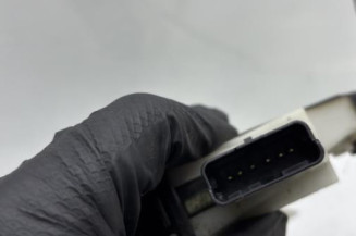 Serrure avant gauche PEUGEOT 208 1