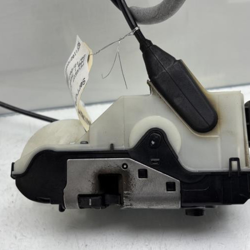 Serrure avant gauche PEUGEOT 208 1 Photo n°7