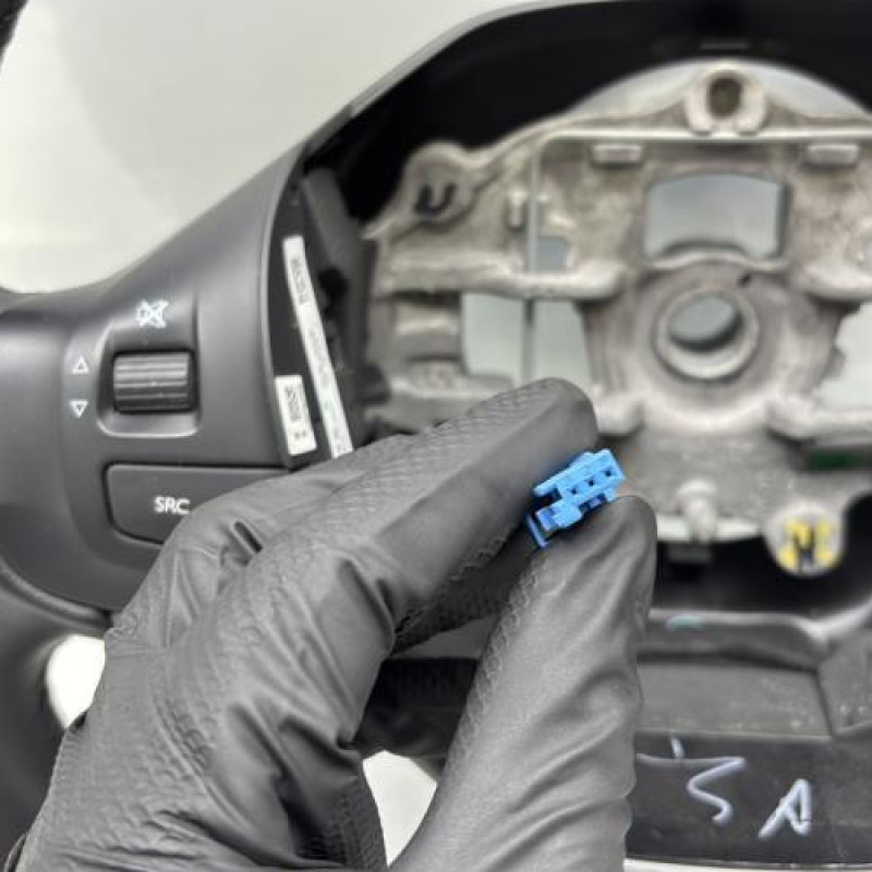 Volant PEUGEOT 208 1 Photo n°5