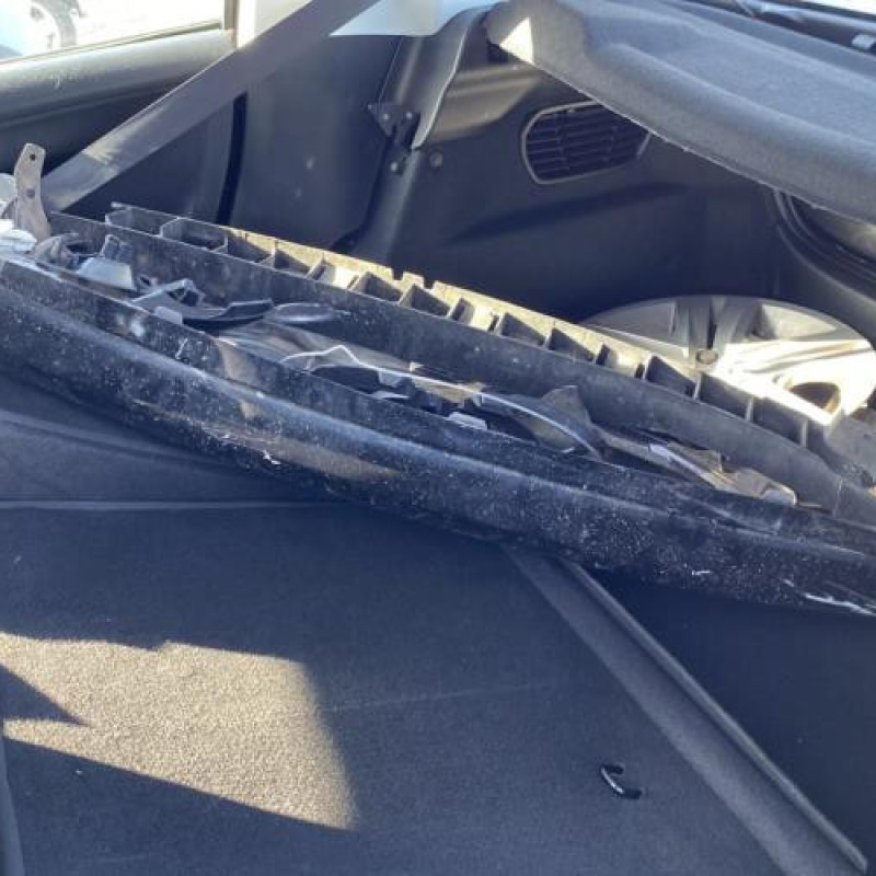 Serrure avant gauche PEUGEOT 208 1 Photo n°18