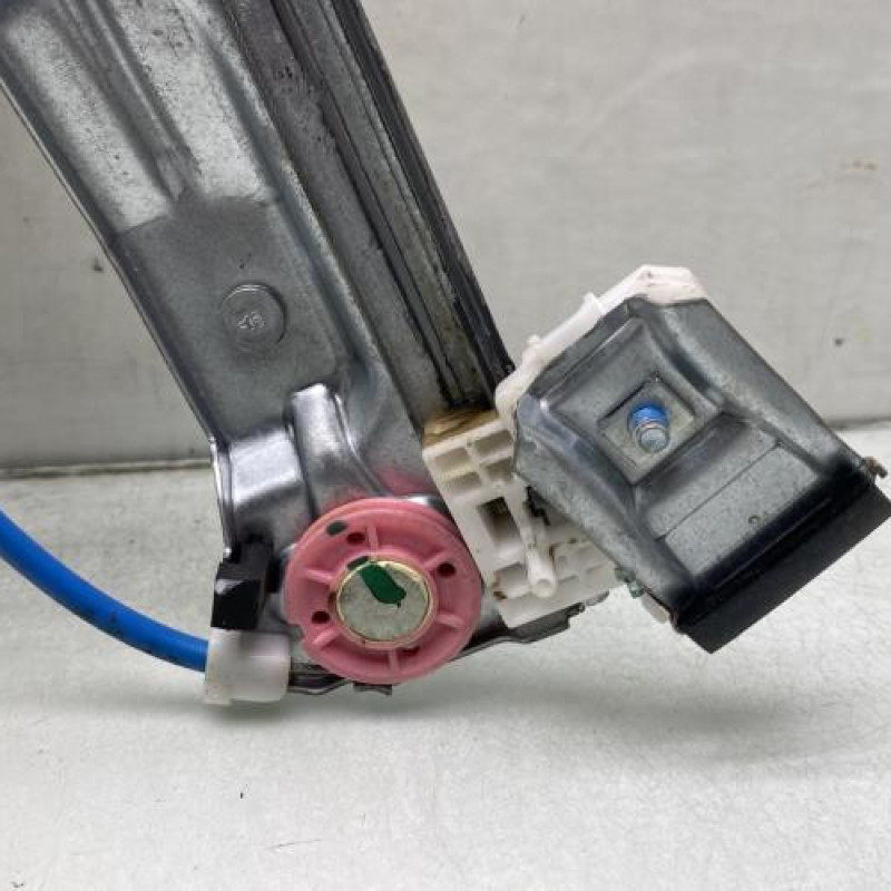 Leve vitre electrique avant gauche CITROEN C3 PICASSO Photo n°2