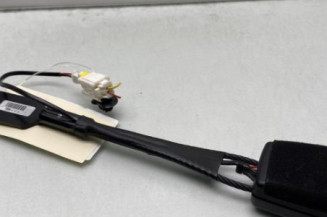 Attache ceinture avant gauche PEUGEOT 3008 1