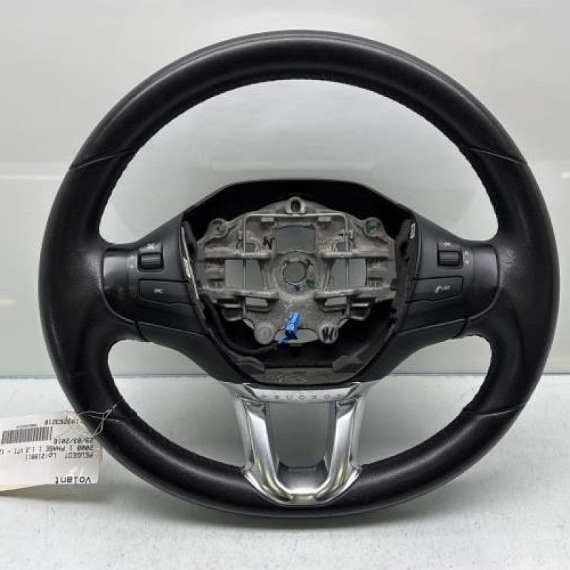 Volant PEUGEOT 2008 1 Photo n°1