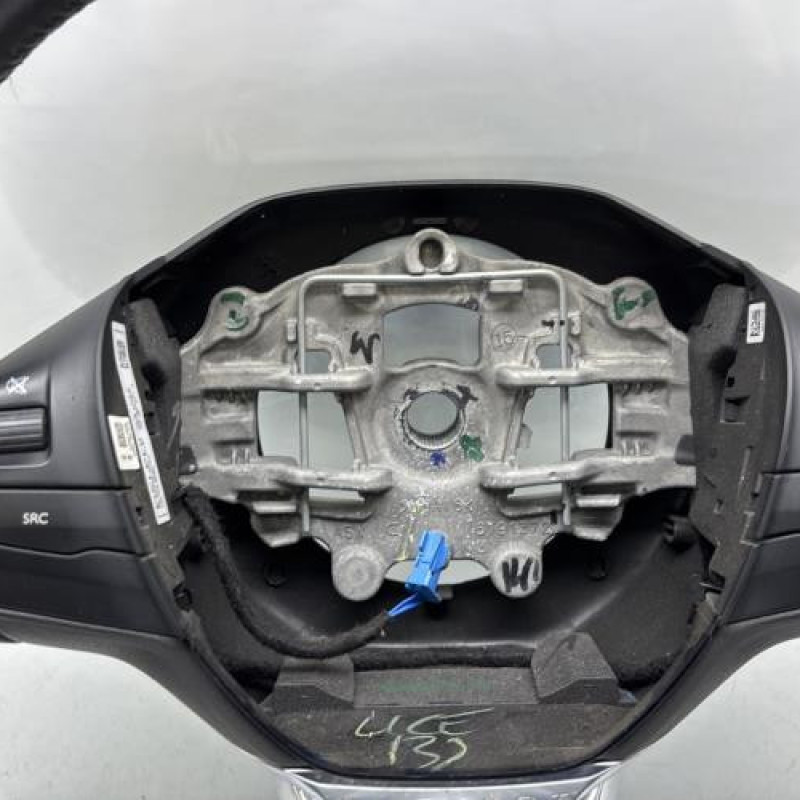 Volant PEUGEOT 2008 1 Photo n°4
