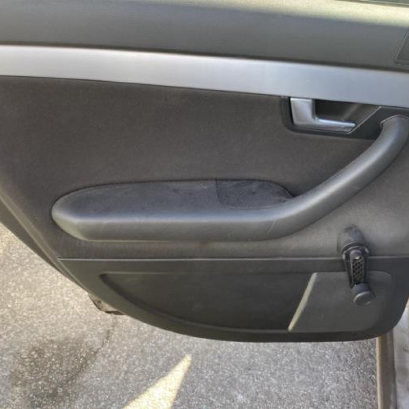 Vitre arriere gauche AUDI A4 2 Photo n°7