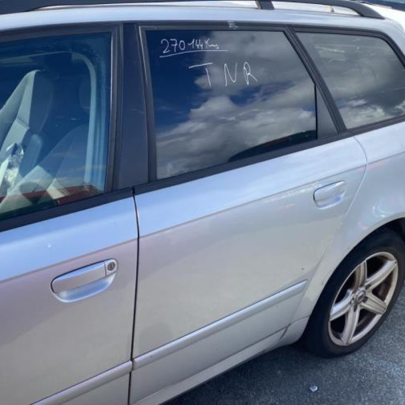 Vitre arriere gauche AUDI A4 2 Photo n°12