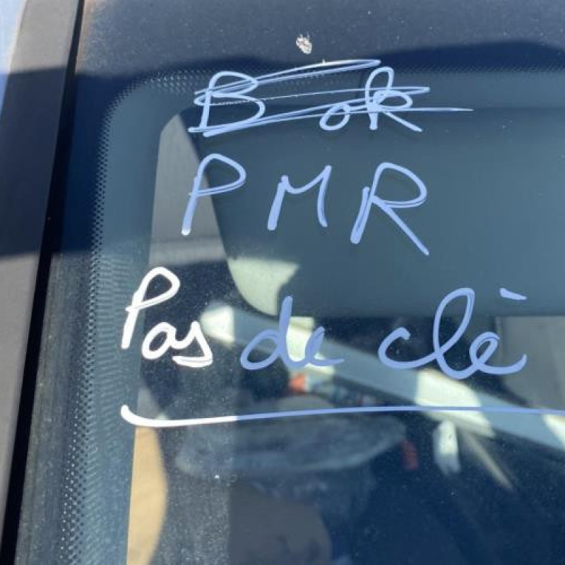 Vitre arriere gauche AUDI A4 2 Photo n°14