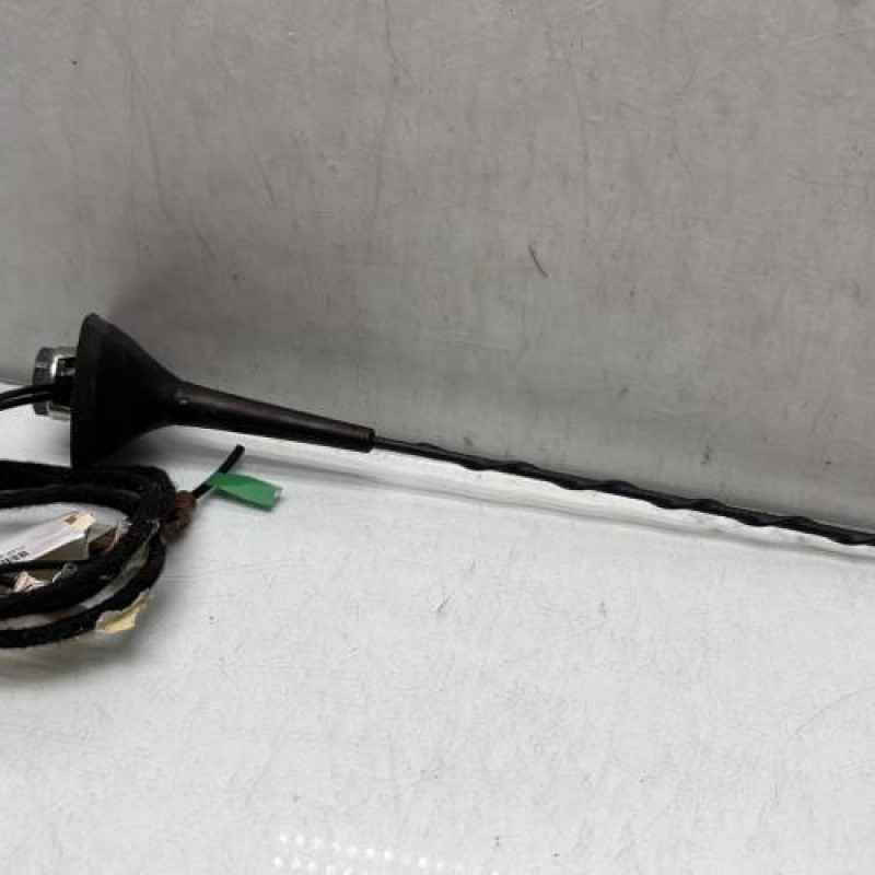 Antenne RENAULT TWINGO 3 Photo n°1