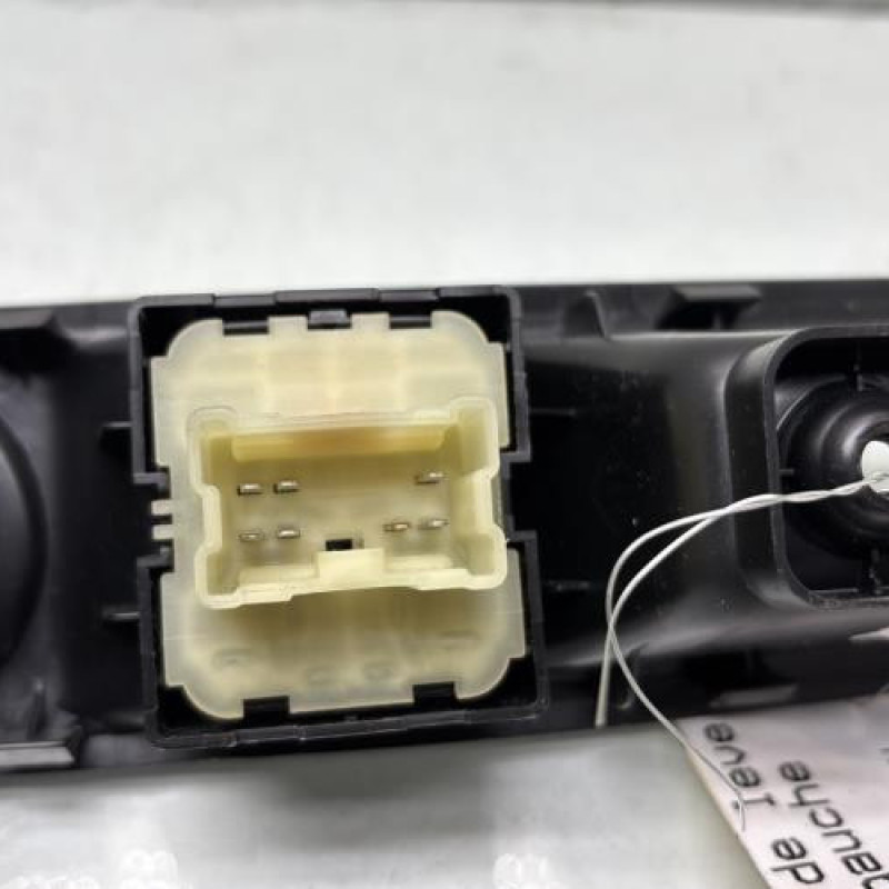 Interrupteur de leve vitre avant gauche RENAULT TWINGO 3 Photo n°3