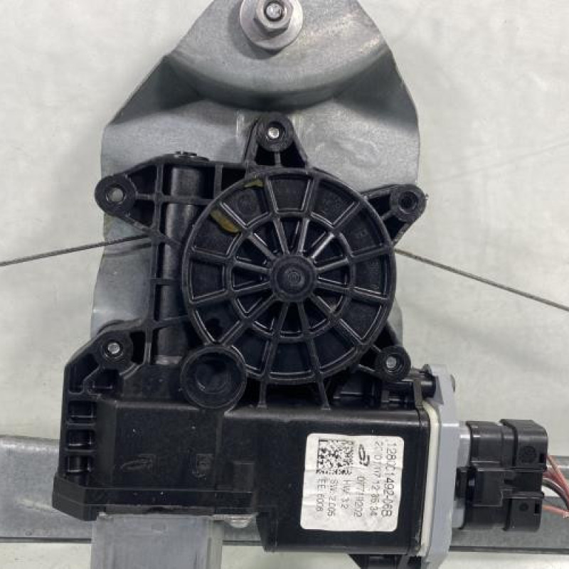 Leve vitre electrique avant gauche RENAULT TWINGO 3 Photo n°2