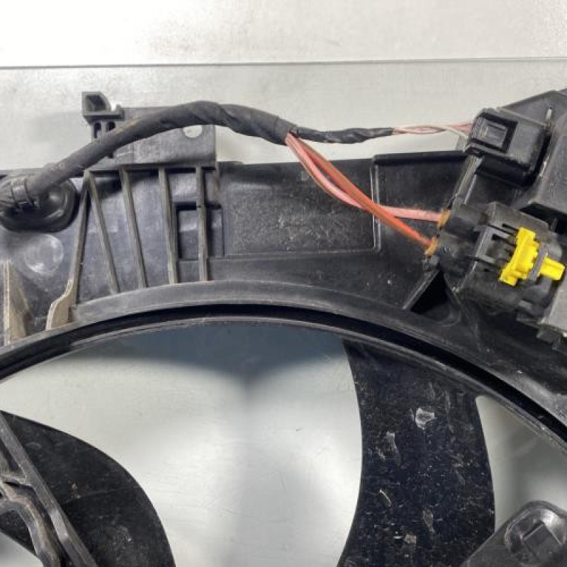 Moto ventilateur radiateur RENAULT TWINGO 3 Photo n°3