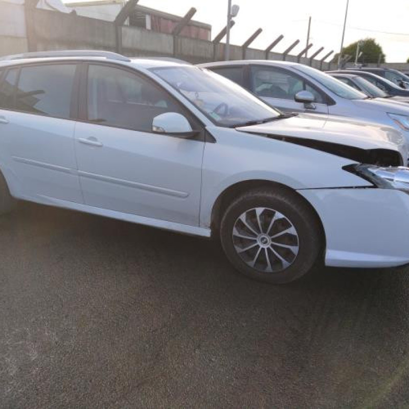 Feu arriere principal gauche (feux) RENAULT LAGUNA 3 Photo n°10