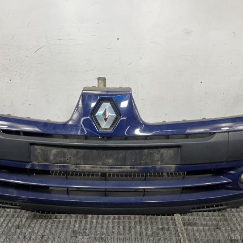 Pare choc avant RENAULT CLIO 2 Photo n°1