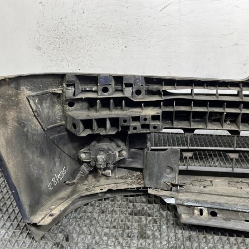 Pare choc avant RENAULT CLIO 2 Photo n°7