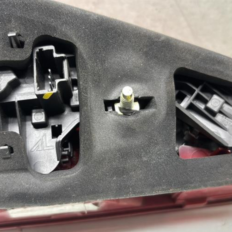 Feu arriere secondaire droit (feux) PEUGEOT 607 Photo n°4