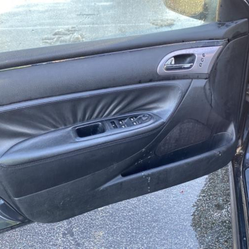 Feu arriere secondaire droit (feux) PEUGEOT 607 Photo n°13