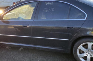 Poignee porte avant gauche PEUGEOT 607