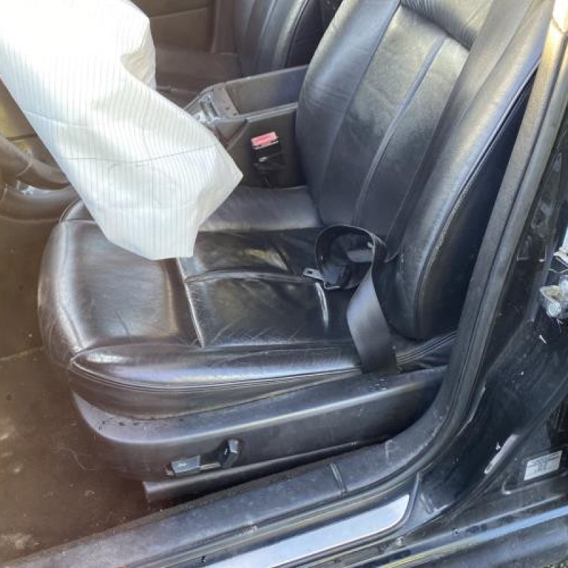 Feu arriere secondaire droit (feux) PEUGEOT 607 Photo n°16