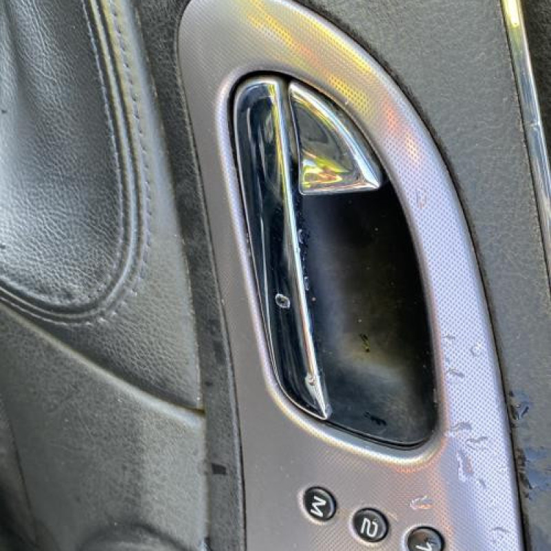 Poignee porte avant gauche PEUGEOT 607 Photo n°15