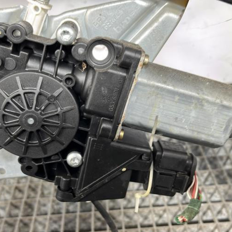 Leve vitre electrique avant droit AUDI A3 1 Photo n°4