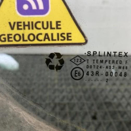 Vitre avant droit RENAULT TRAFIC 2