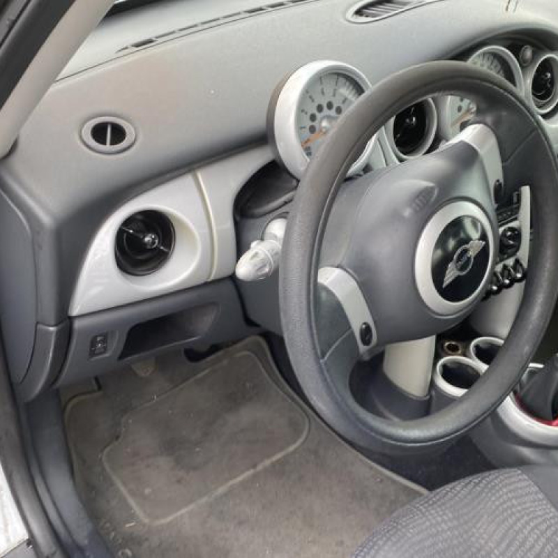 Poignee interieur avant gauche MINI MINI 1 R50/R53 Photo n°20