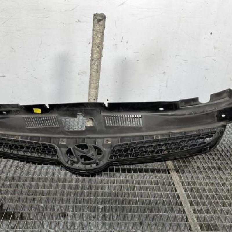 Calandre HYUNDAI I 30 1 Photo n°4