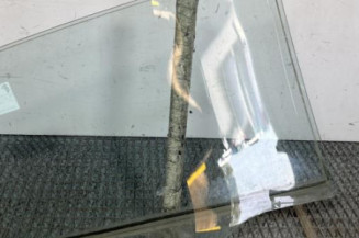 Vitre arriere gauche HYUNDAI I 30 1