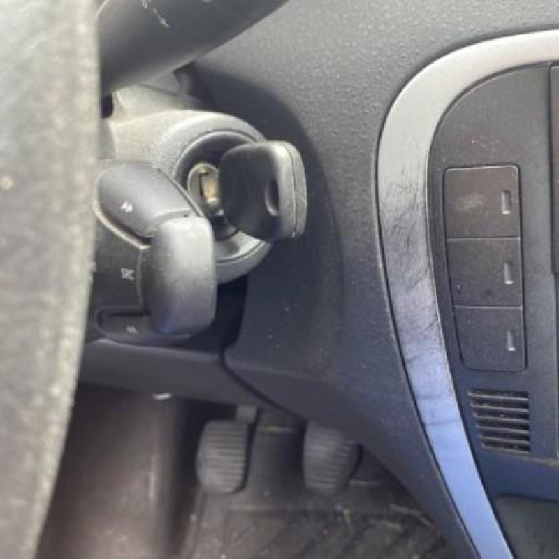 Feu arriere principal gauche (feux) CITROEN C2 Photo n°15