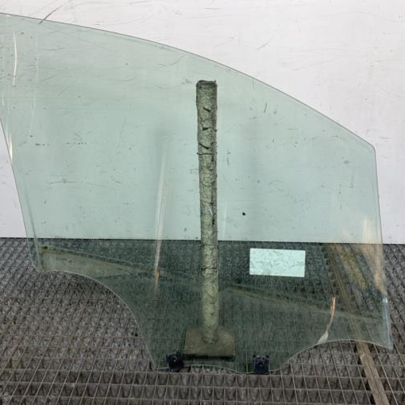 Vitre avant gauche CITROEN C3 3 Photo n°4