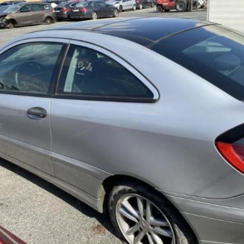 Plage arriere MERCEDES CLASSE C 203 COUPE SPORT Photo n°6
