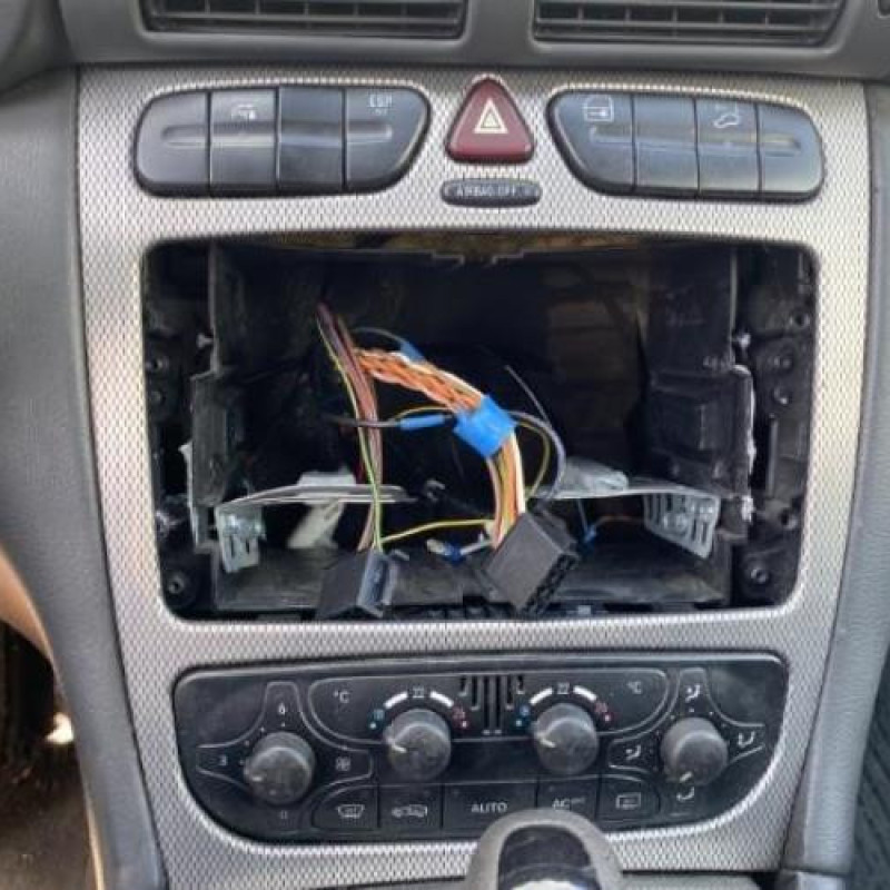 Plage arriere MERCEDES CLASSE C 203 COUPE SPORT Photo n°14