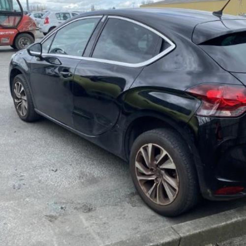 Vitre arriere gauche CITROEN DS4 Photo n°8