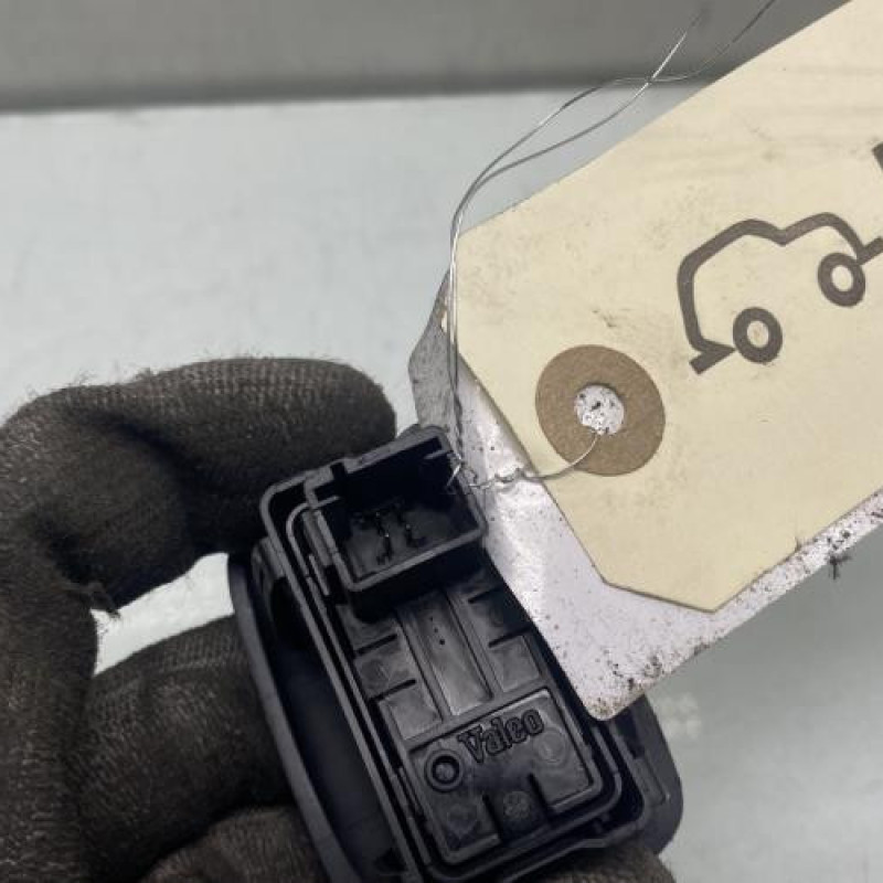 Interrupteur de leve vitre arriere droit PEUGEOT 207 Photo n°2