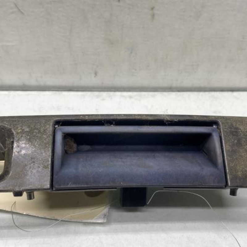 Bouton de coffre PEUGEOT 207 Photo n°4